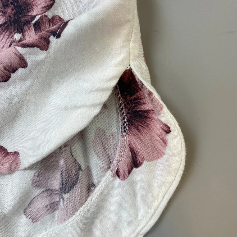 Brandy Melville Shorts White Pink Floral Print Italy Dollette Soft Girl Coquette - Picture 9 of 11